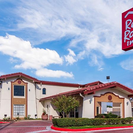 Red Roof Inn Houston East I-10 Екстер'єр фото