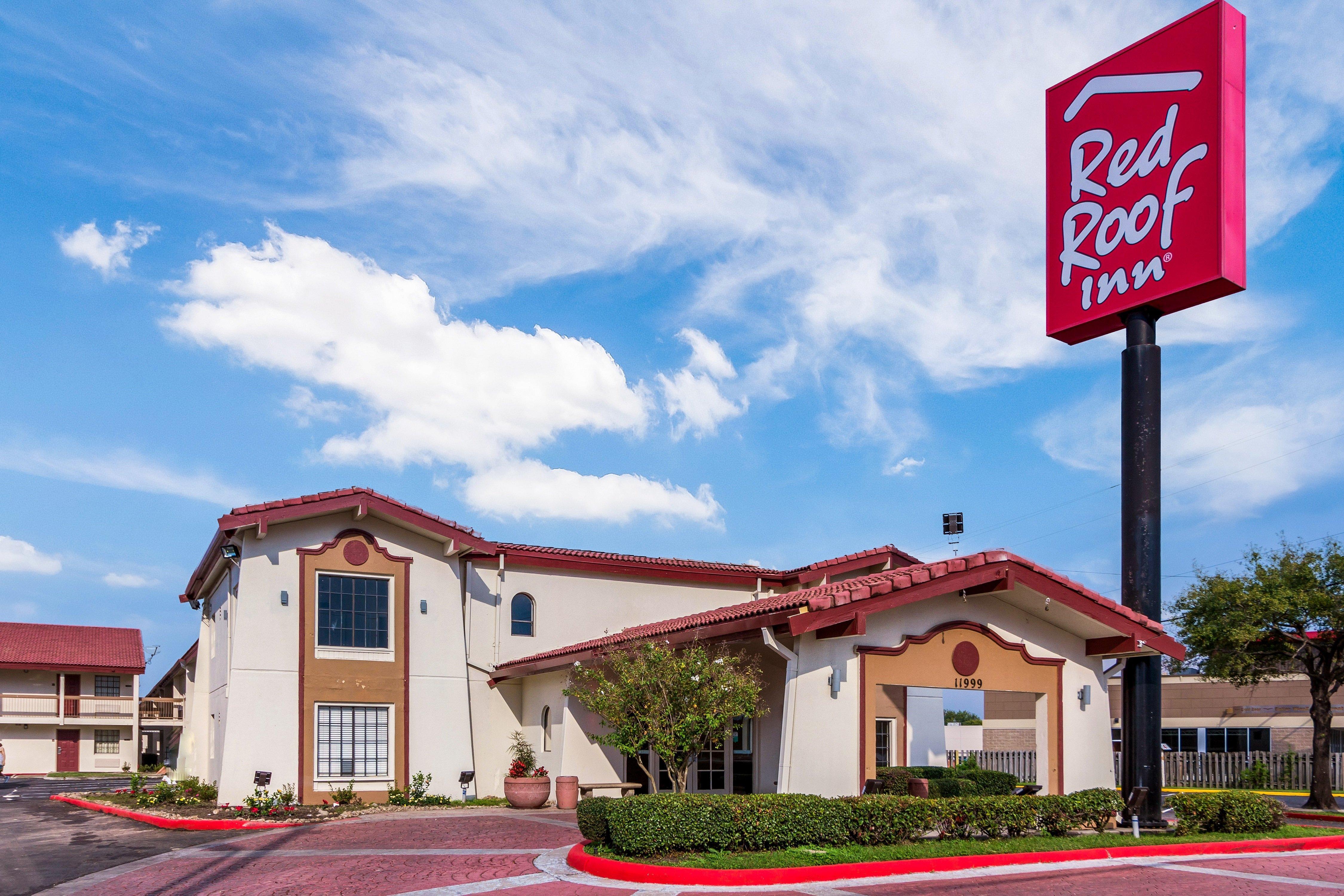 Red Roof Inn Houston East I-10 Екстер'єр фото