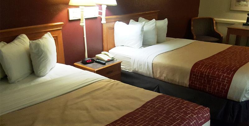 Red Roof Inn Houston East I-10 Екстер'єр фото